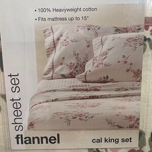 JCPenney Floral Flannel Cal King Sheet Set